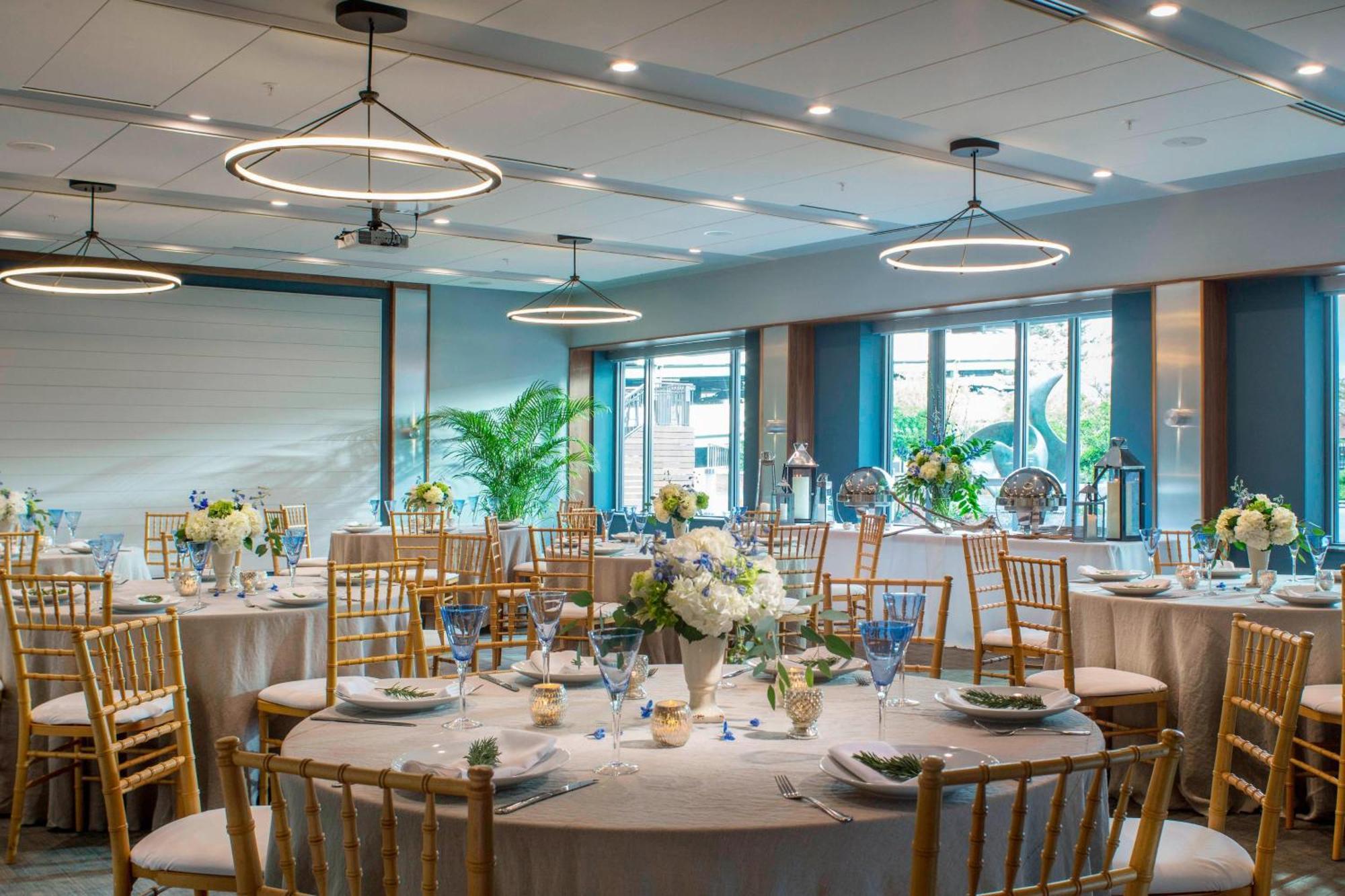 מלון Courtyard Burlington Harbor מראה חיצוני תמונה