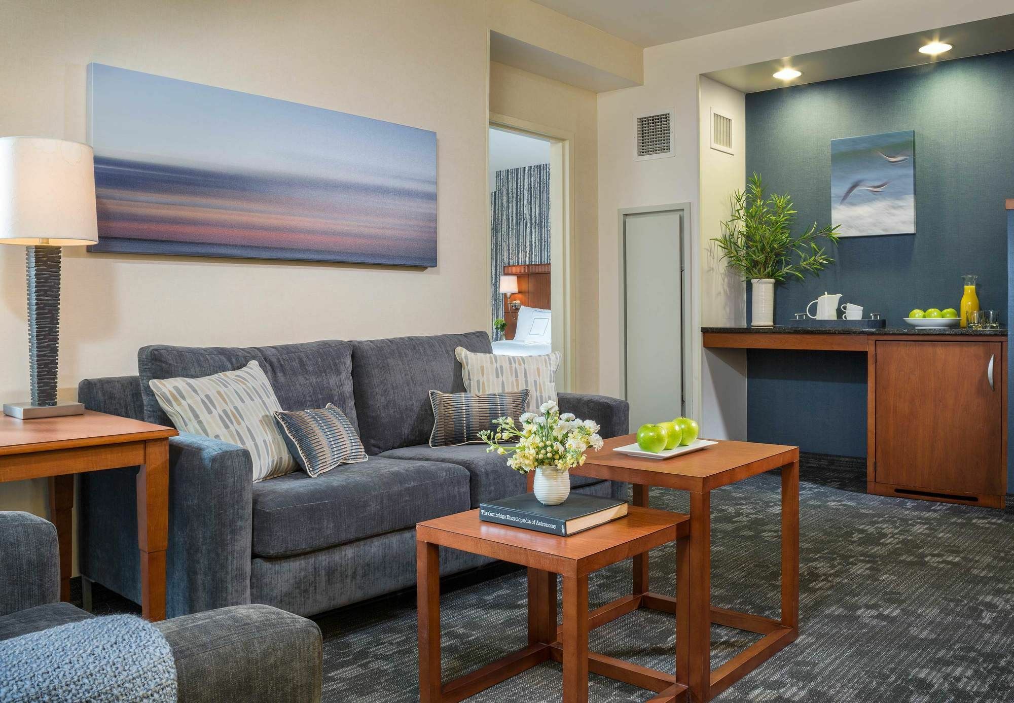 מלון Courtyard Burlington Harbor מראה חיצוני תמונה